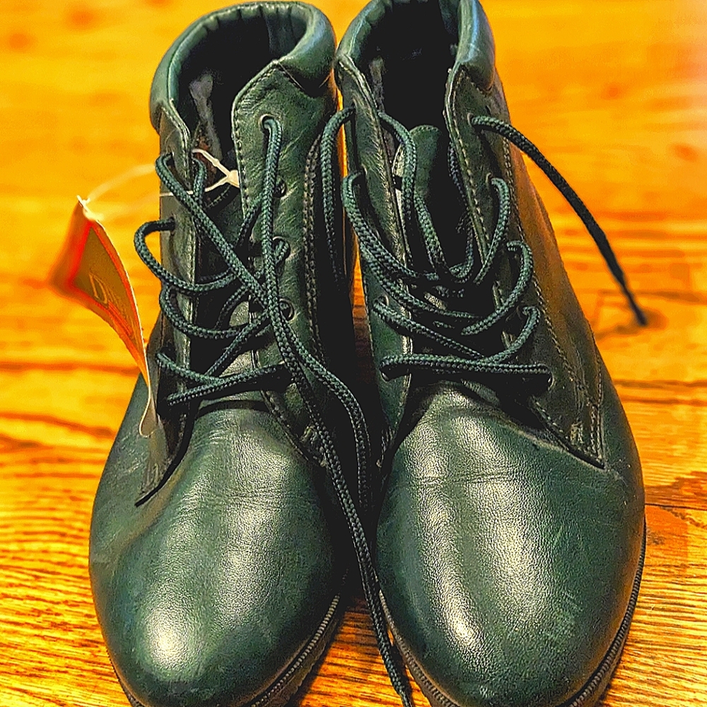 Brand new Danex leather ankle boots